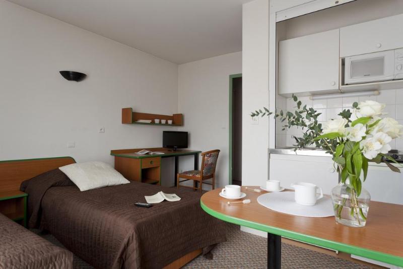 Appart'Hotel Laureades Clermont-Ferrand Centre Jaude Exterior photo